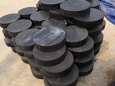 望江县板式橡胶支座由若干层橡胶片与薄钢板经加压硫化
